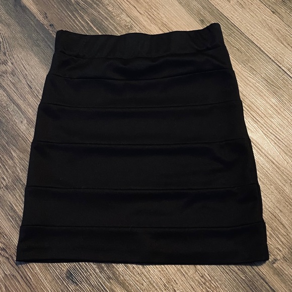 Nordstrom Lush Mini Skirt - Picture 2 of 4